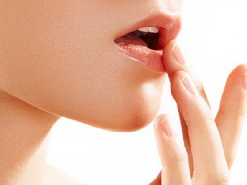 Bảo vệ đôi môi của bạn đúng cách, giúp chúng trở nên mịn màng và tươi sáng hơn