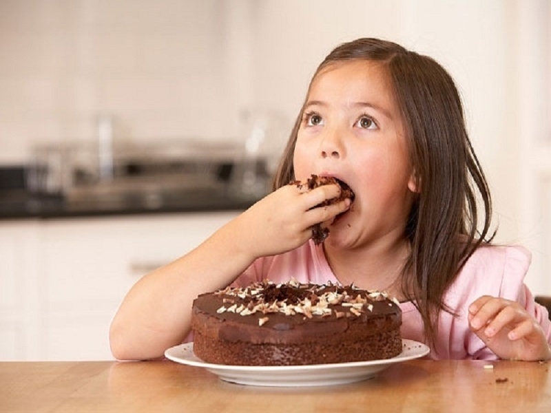 10 loại thực phẩm nguy hiểm nhất cho con bạn