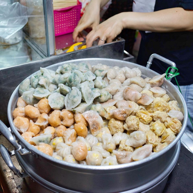 Bánh Bao, Há Cảo & Xíu Mại - Cô Giang