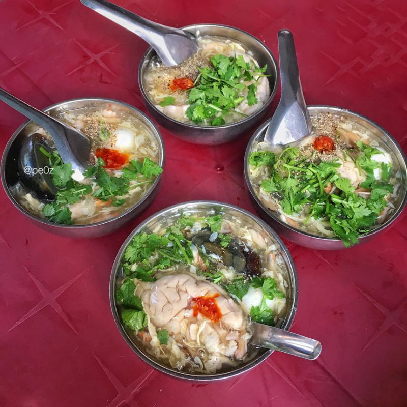 Top 7 món ăn ngon nhất chợ Cao Đạt, Sài Gòn