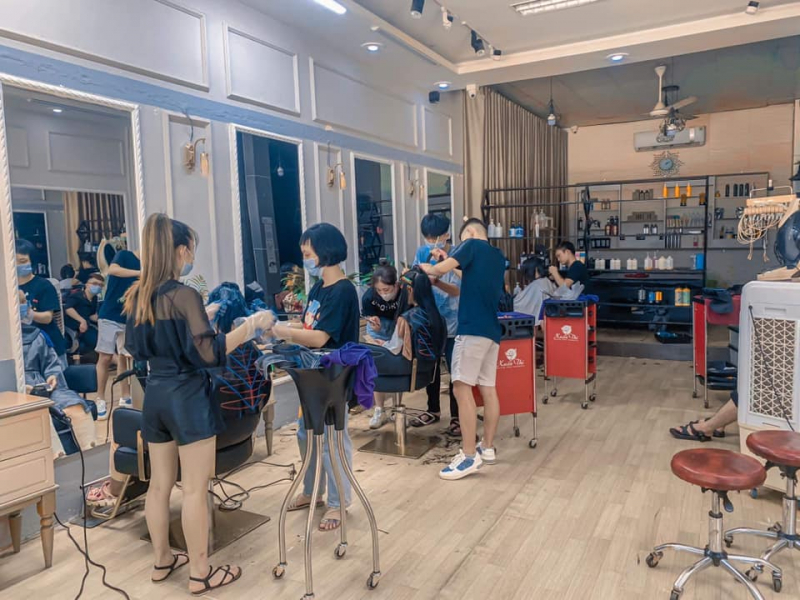 Lưu Phạm Hair Academy